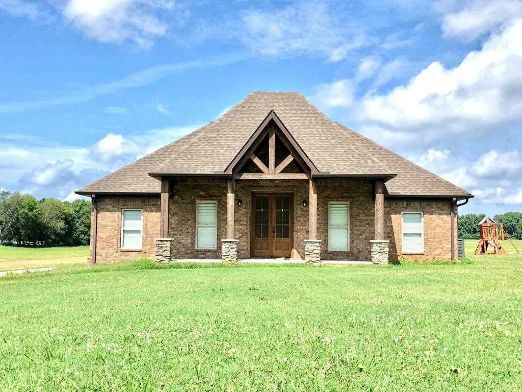 2701 COUNTY ROAD 137, FLORENCE, AL 35633, photo 1 of 25